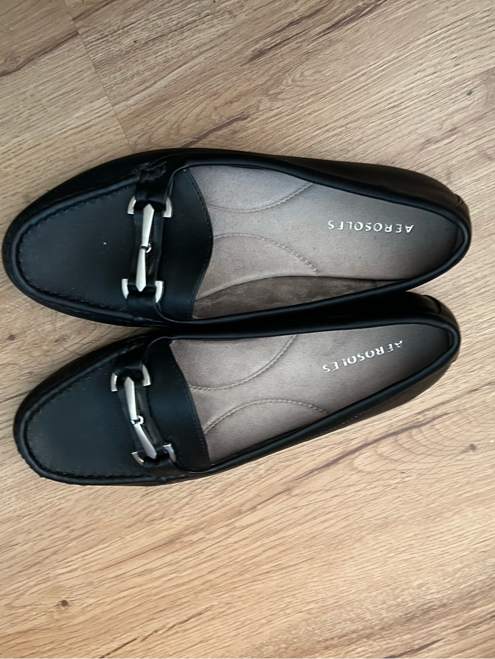 AEROSOLES Black Leather Bit Loafers